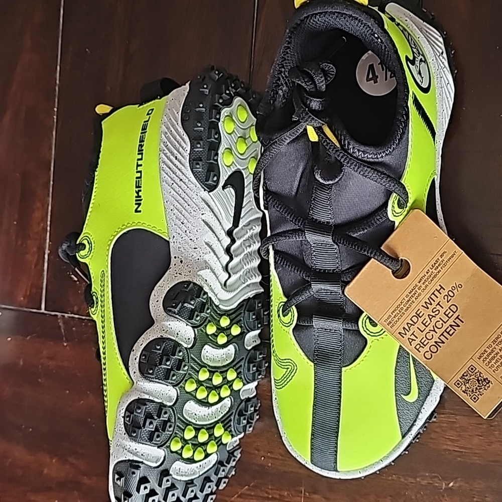 Nike Future Field Turf